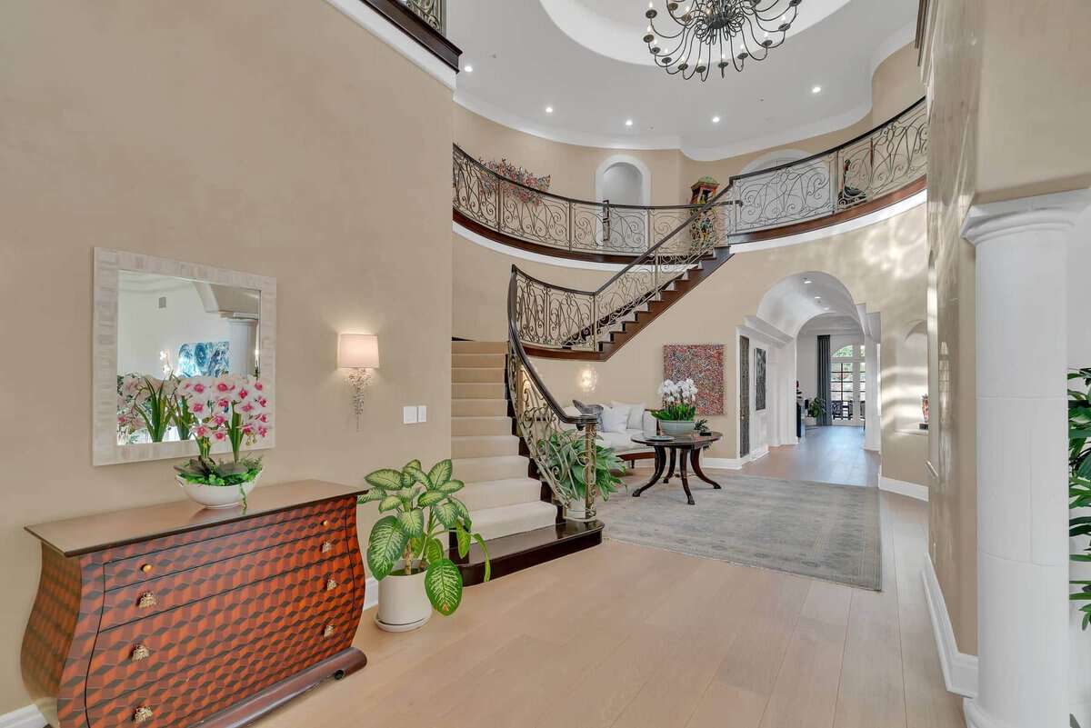 2286 Worthing Lane Bel Air Crest CA 90077