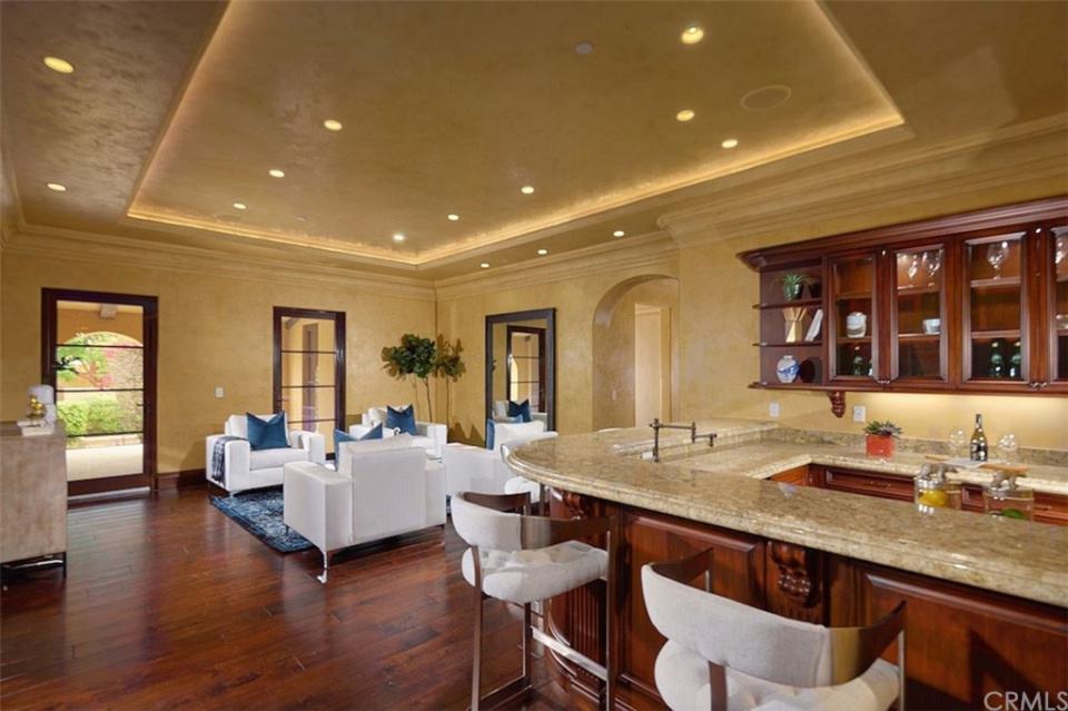 51 Echo Glen Irvine CA 92603