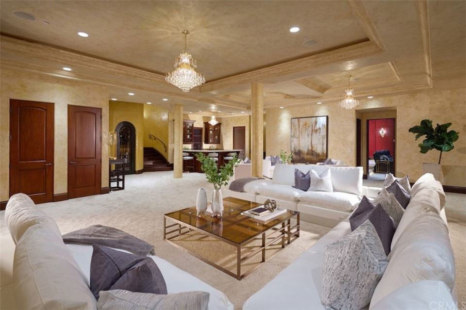 51 Echo Glen Irvine CA 92603