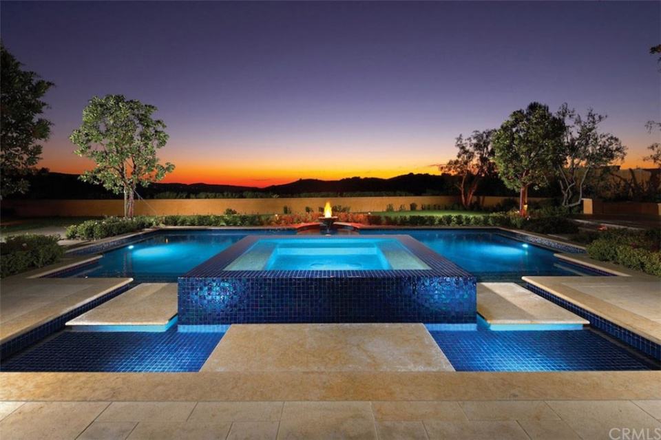 51 Echo Glen Irvine CA 92603