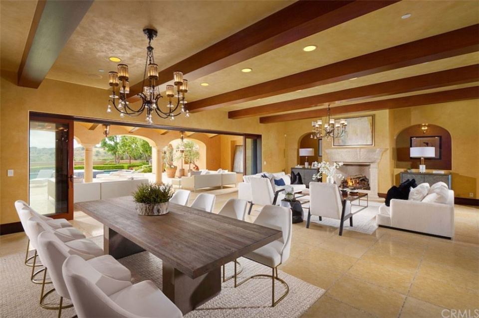 51 Echo Glen Irvine CA 92603