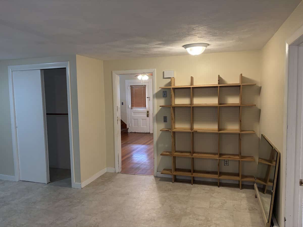 Easthampton MA 01027