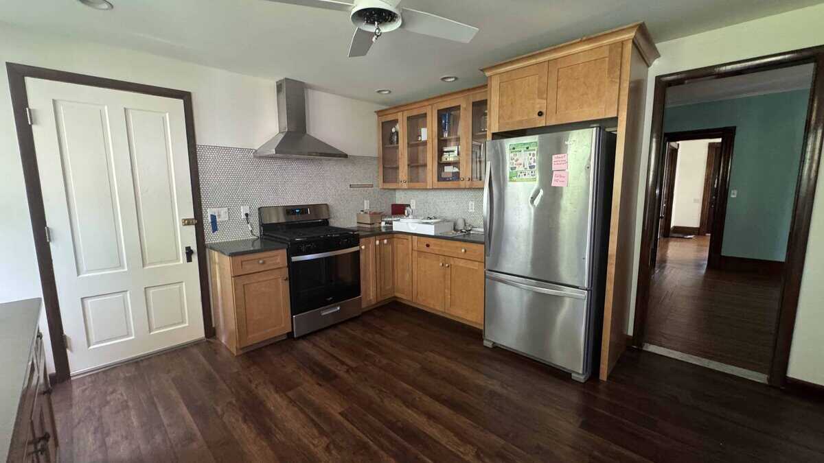 Holyoke MA 01040
