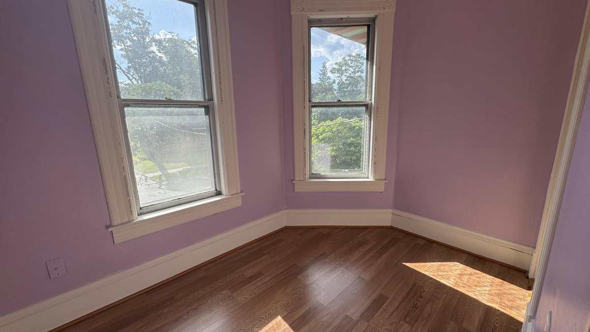 Holyoke MA 01040