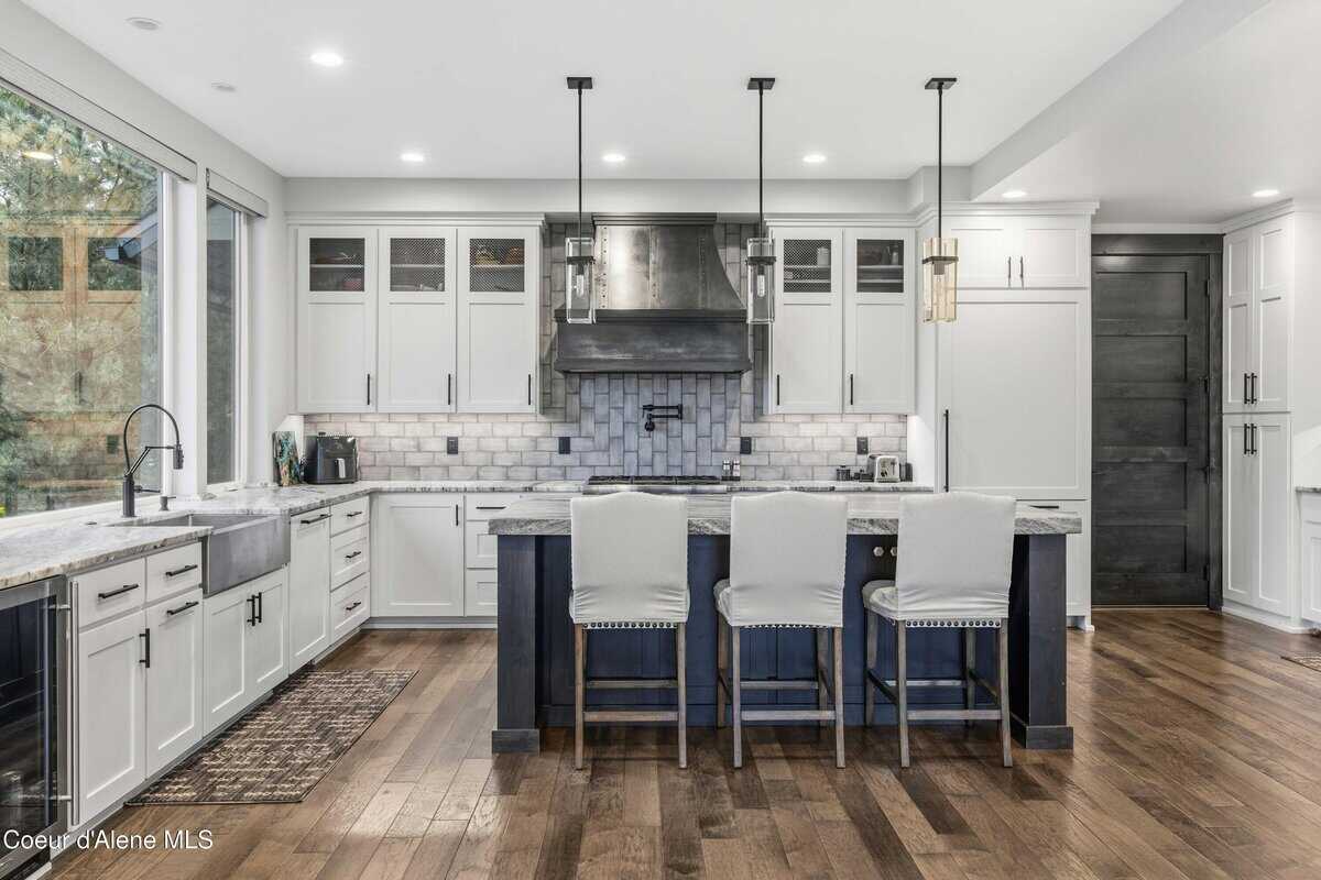 518 S Hidden Island Lane Coeur d Alene ID 83814