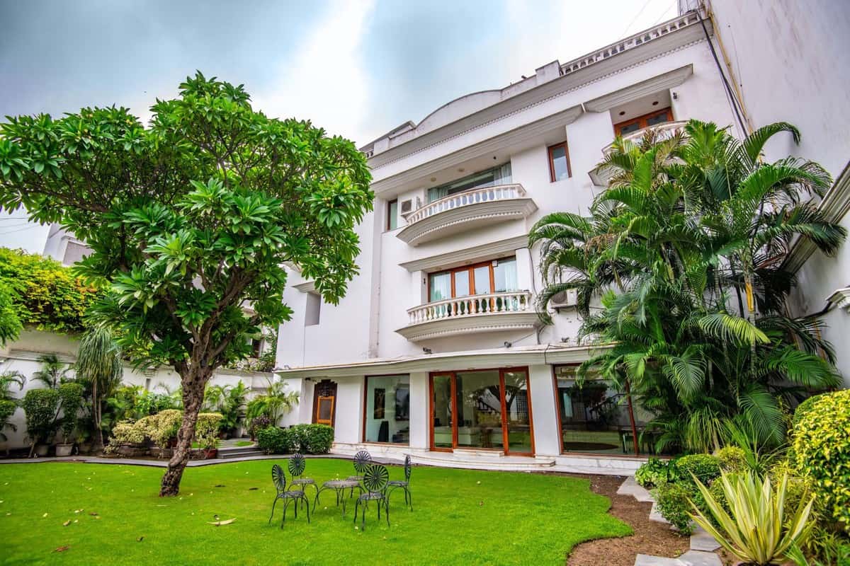 Block G, Sri Niwaspuri New Delhi IN 110065