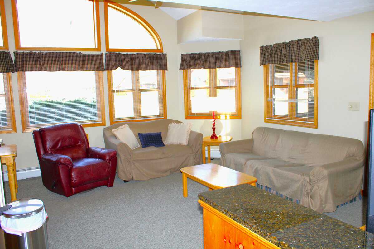 Woodstock NH, 26 Jack O'lantern Drive