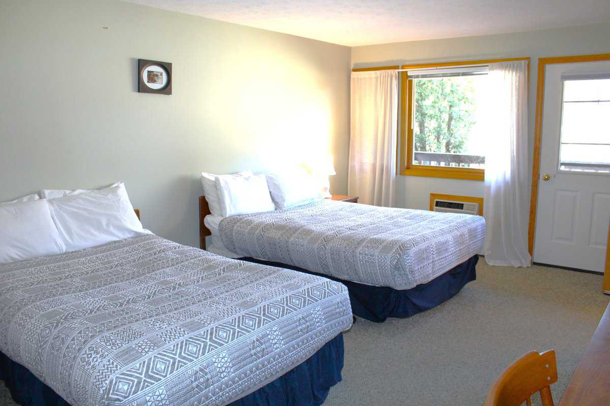Woodstock NH 03293