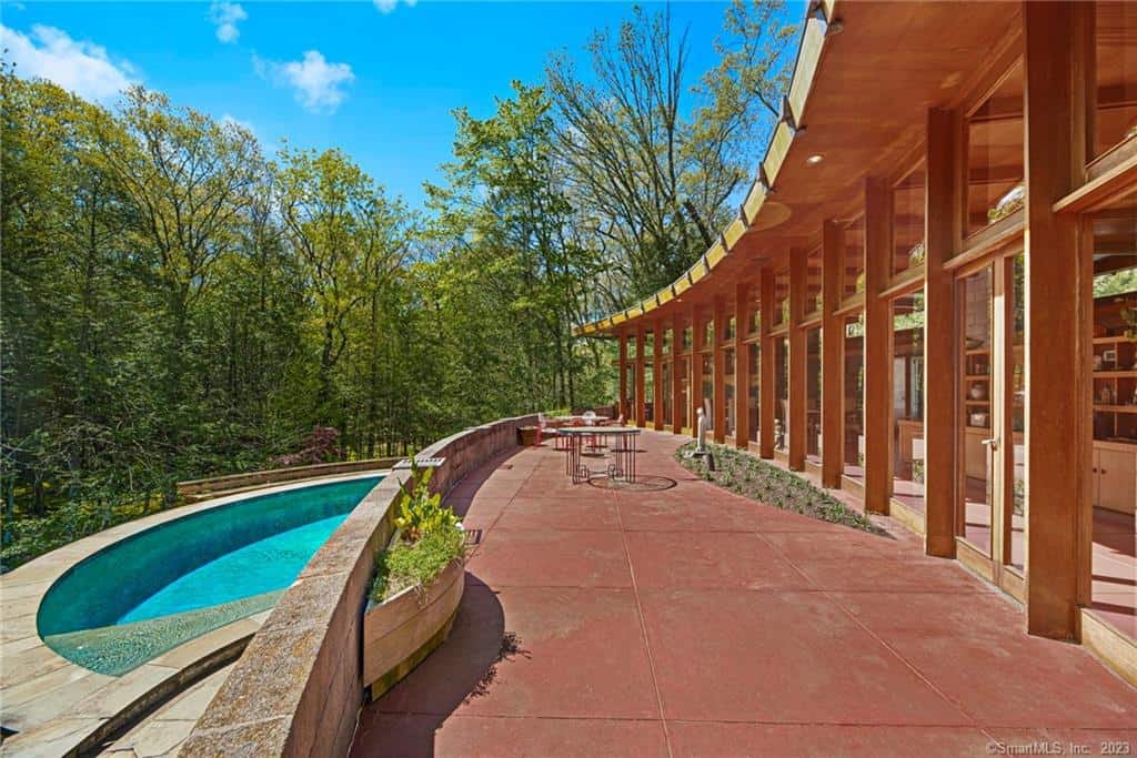 432 Frogtown Road New Canaan CT 06840