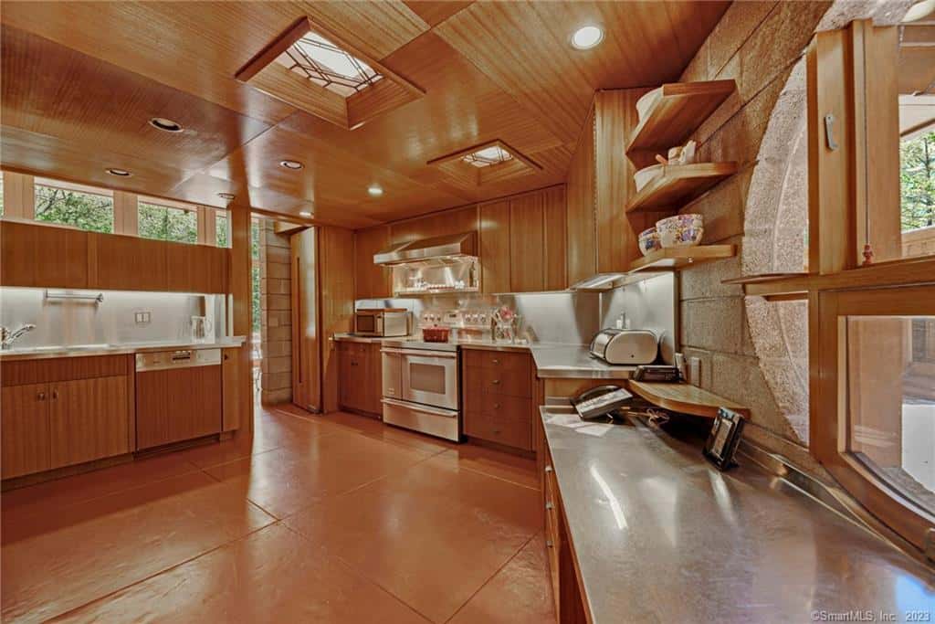 432 Frogtown Road New Canaan CT 06840