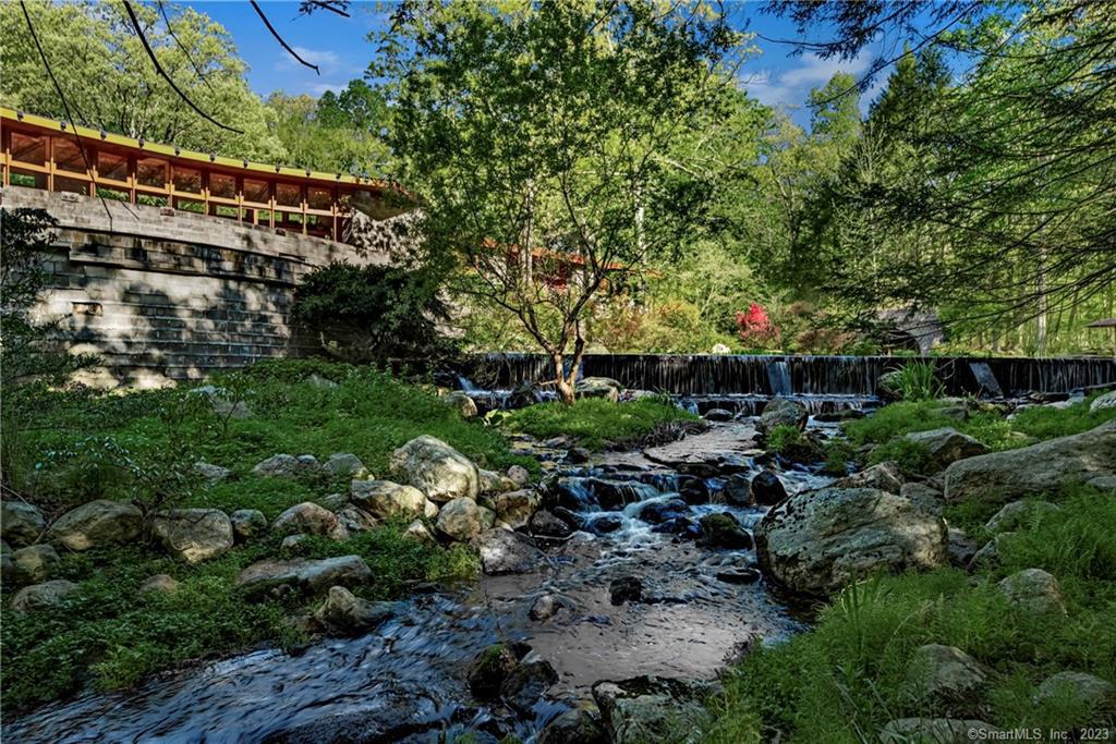 432 Frogtown Road New Canaan CT 06840