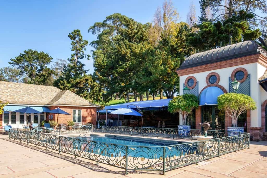 7007 Country Club Drive La Jolla CA 92037