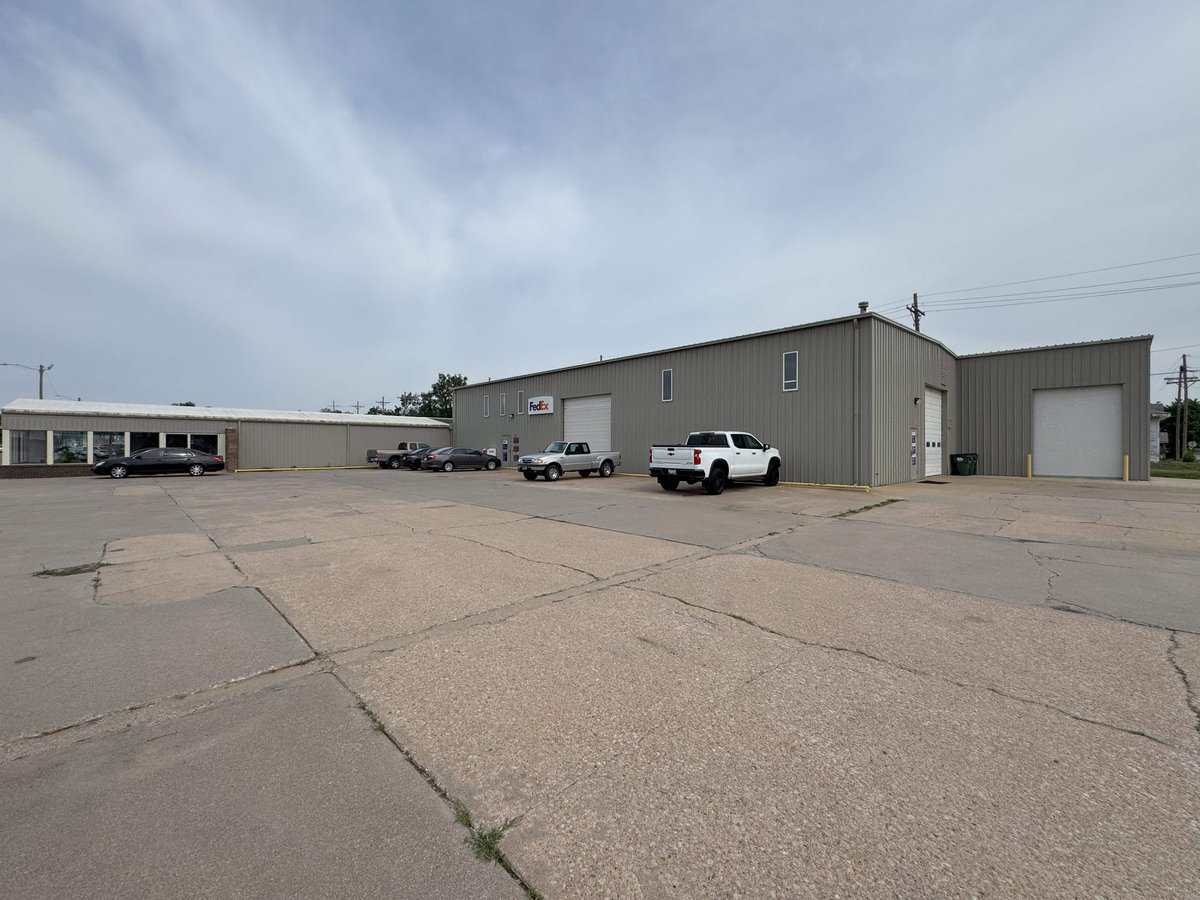 930 E 4th Hutchinson KS 67501