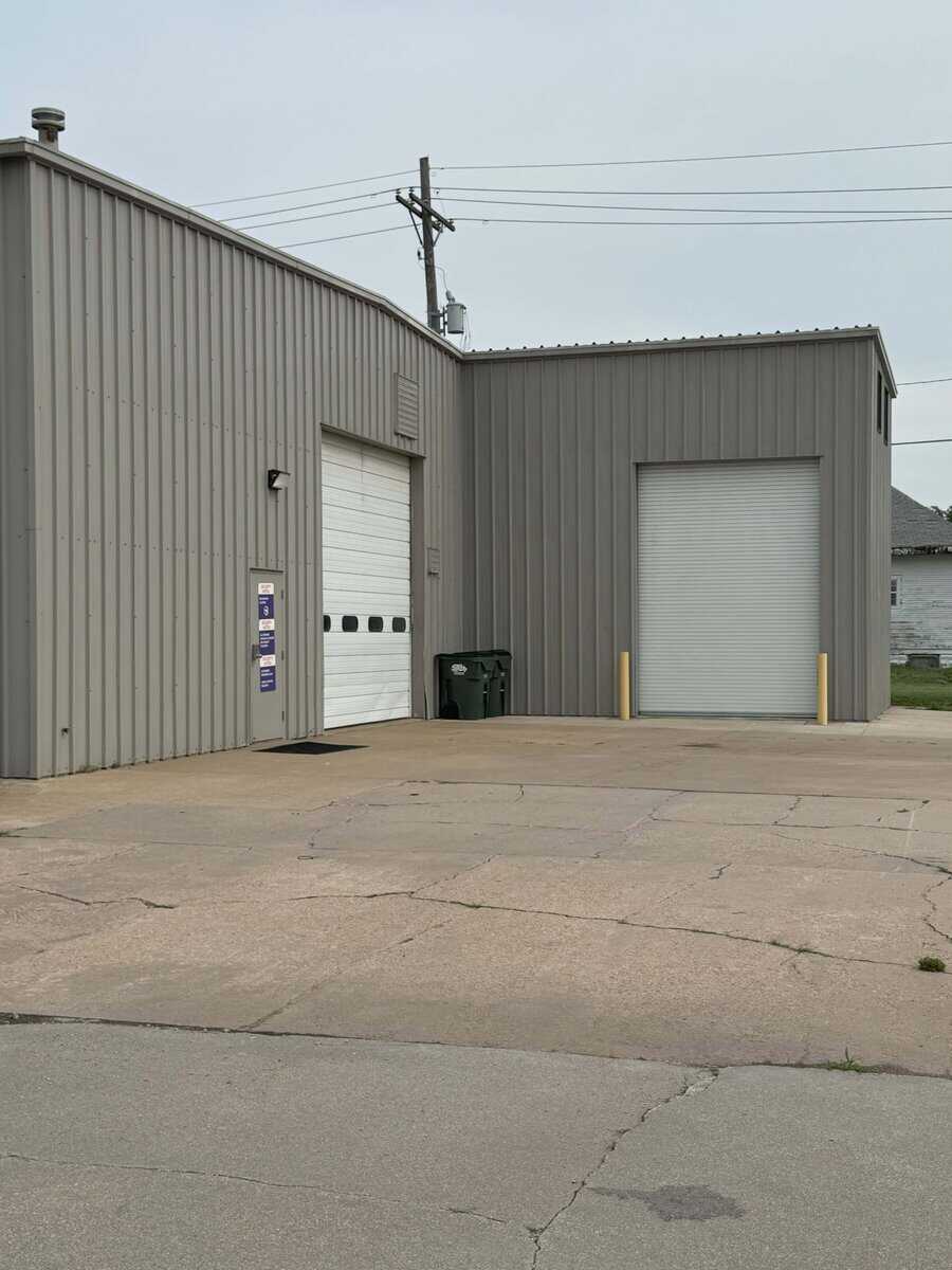 930 E 4th Hutchinson KS 67501