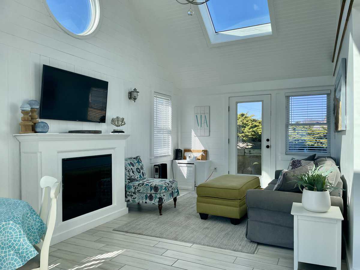West Yarmouth MA 02673