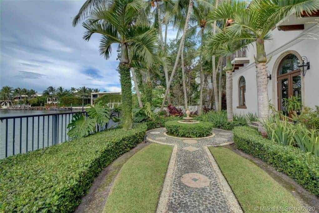 2050 N Bay Road Miami Beach FL 33140