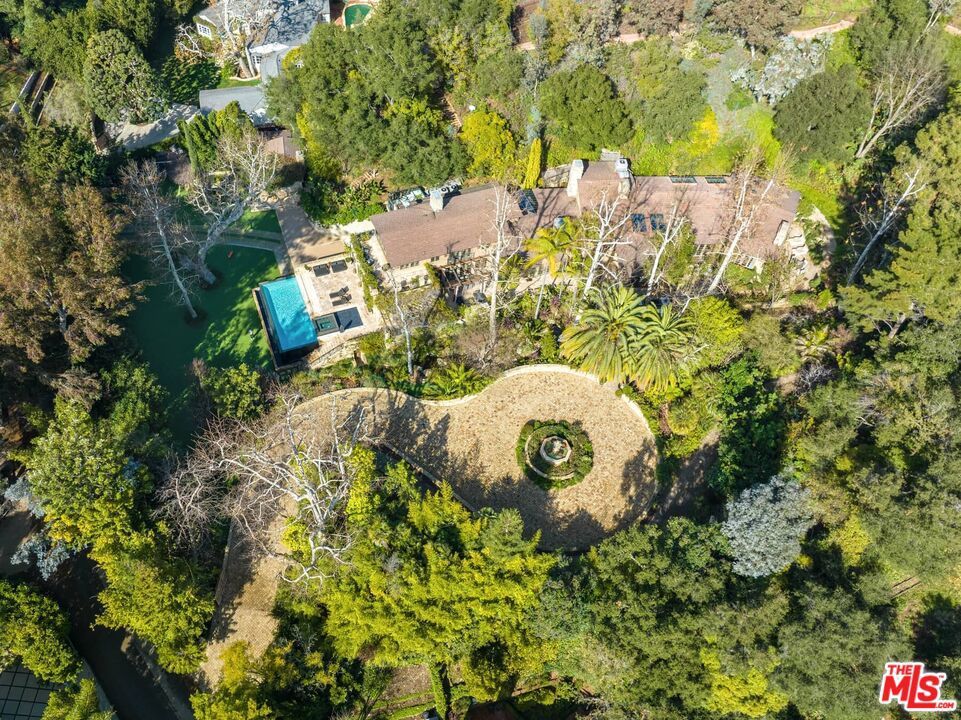 1492 Stone Canyon Road CA 90077
