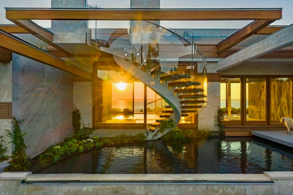 90 Manaquayak Road Martha's Vineyard MA