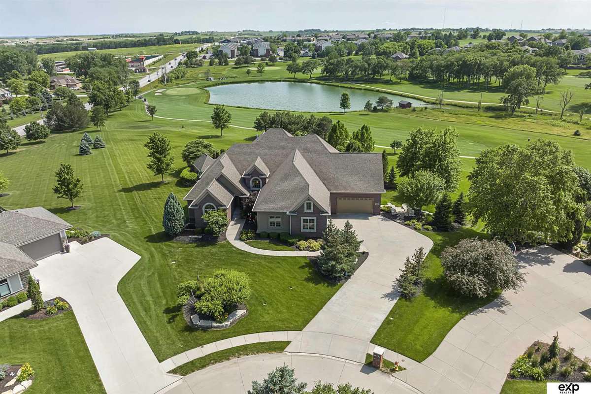 10710 S 168 Avenue Omaha NE 68136