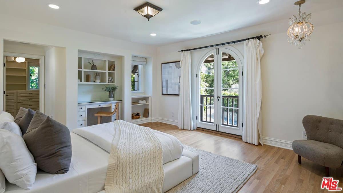9541 Heather Road Beverly Hills CA 90210