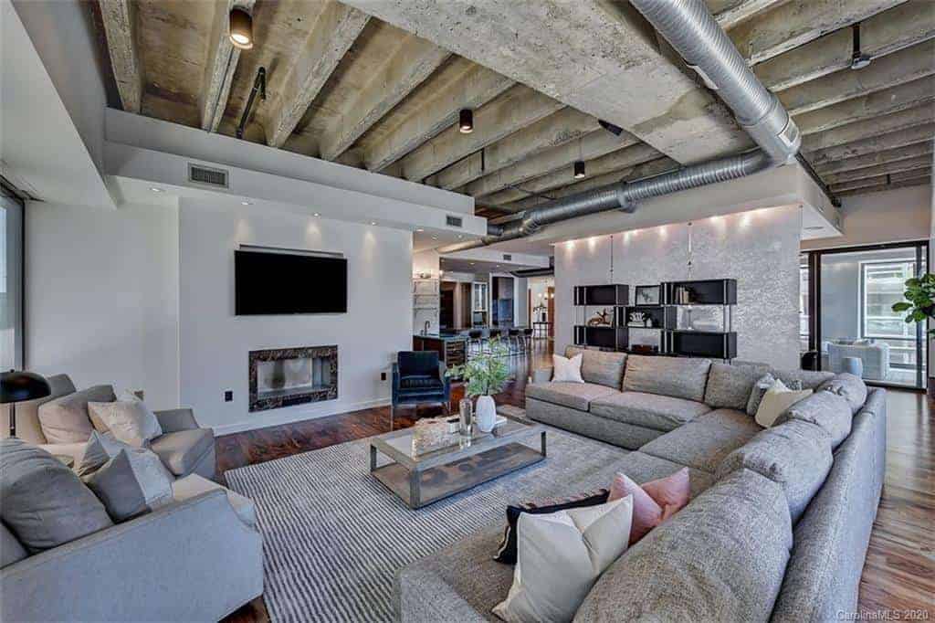 139 S Tryon Street Apt 5b Charlotte NC 28202
