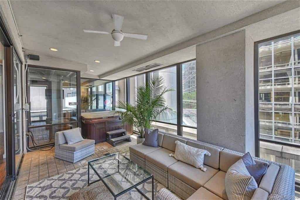 139 S Tryon Street Apt 5b Charlotte NC 28202
