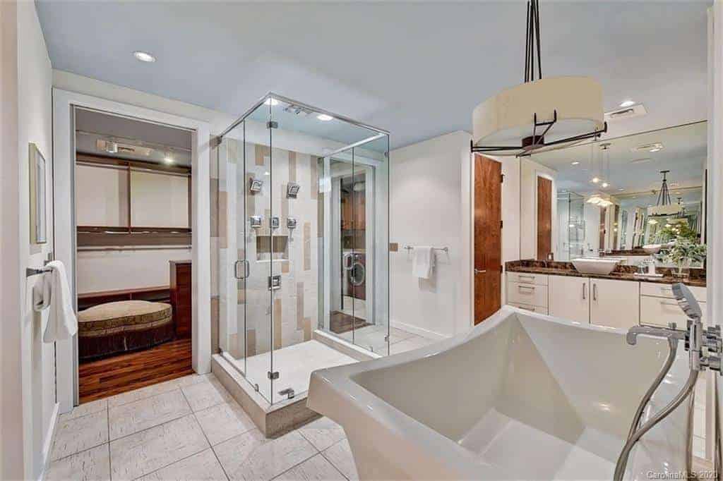 139 S Tryon Street Apt 5b Charlotte NC 28202