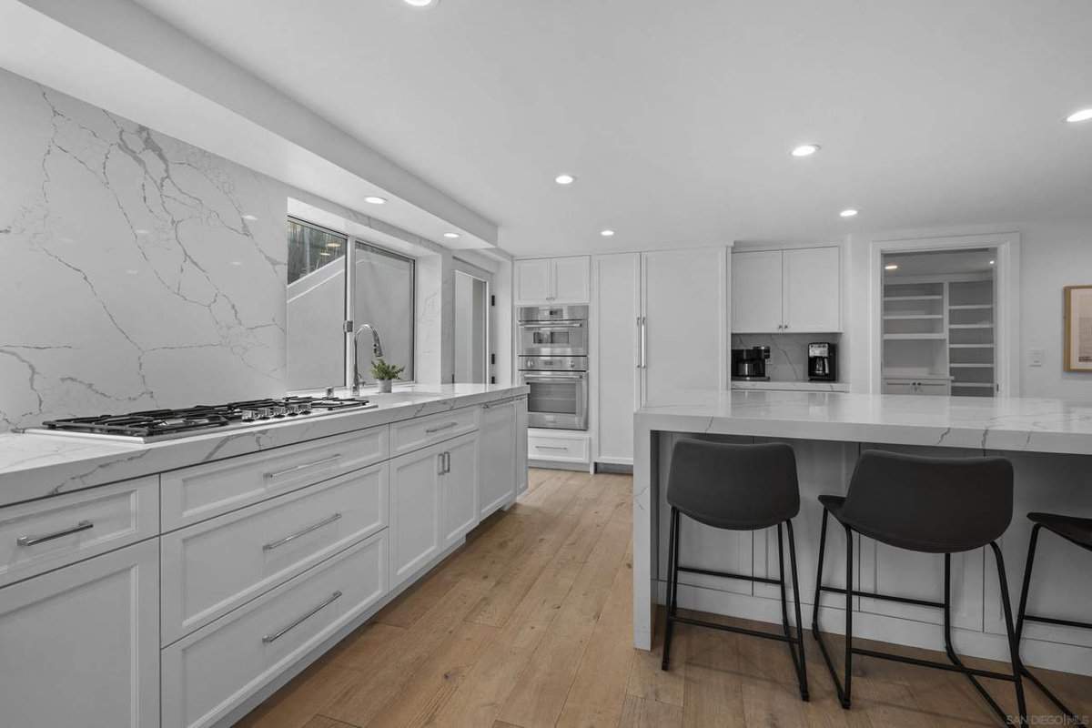 1624 Torrey Pines Road La Jolla CA 92037