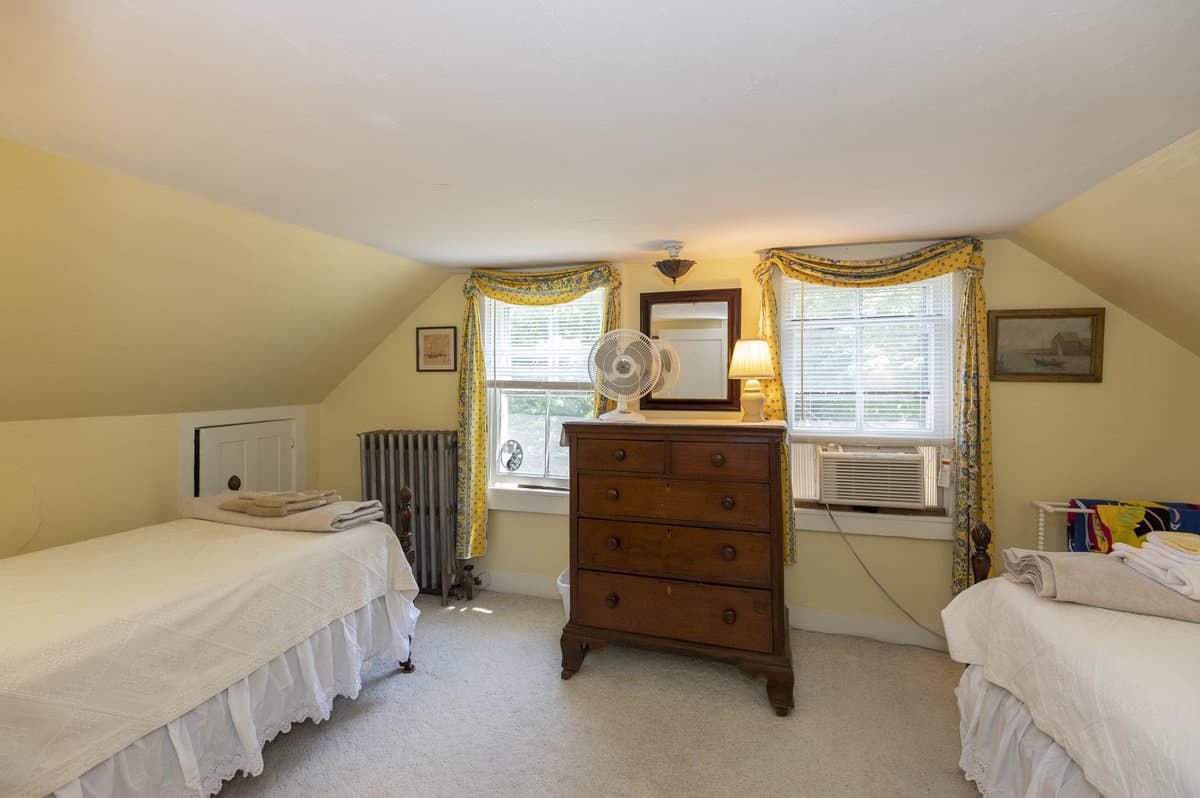 West Falmouth MA 02574