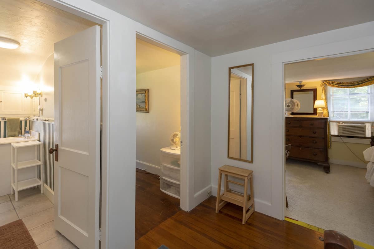 West Falmouth MA 02574