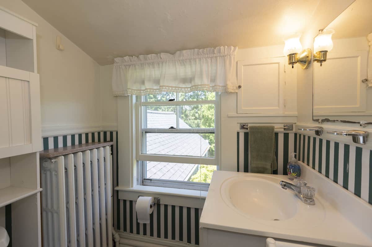 West Falmouth MA 02574