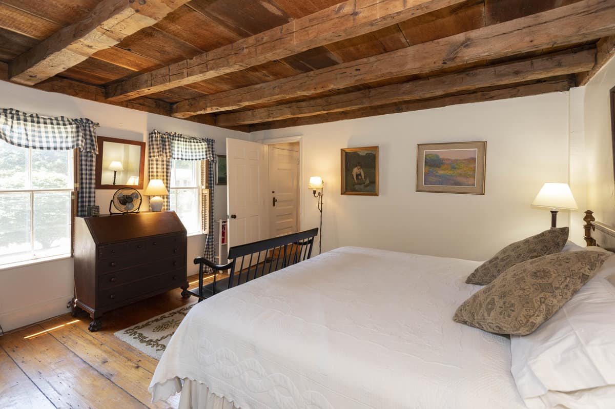 West Falmouth MA 02574