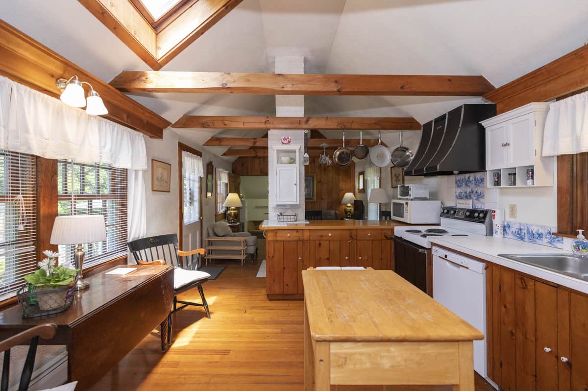 West Falmouth MA 02574