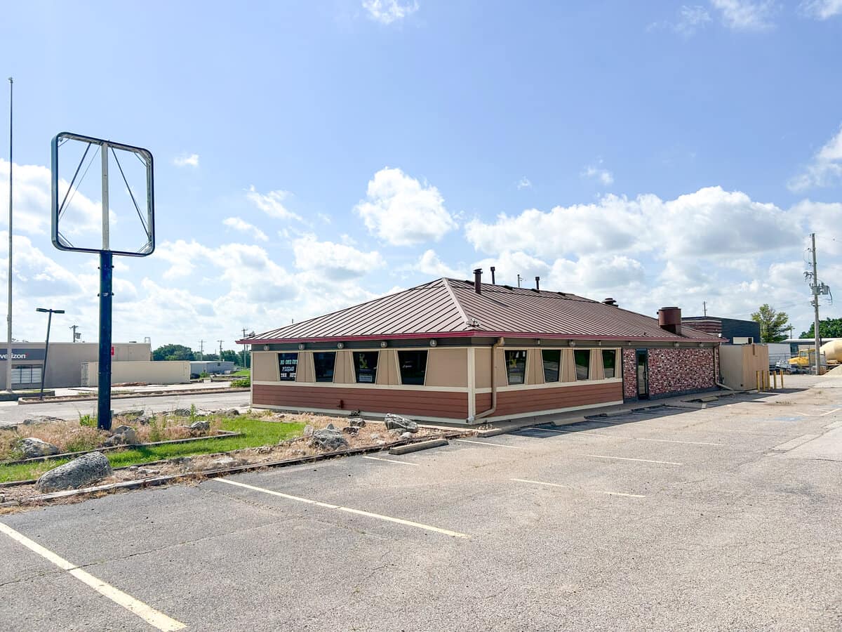 2423 W Central Avenue El Dorado KS 67042
