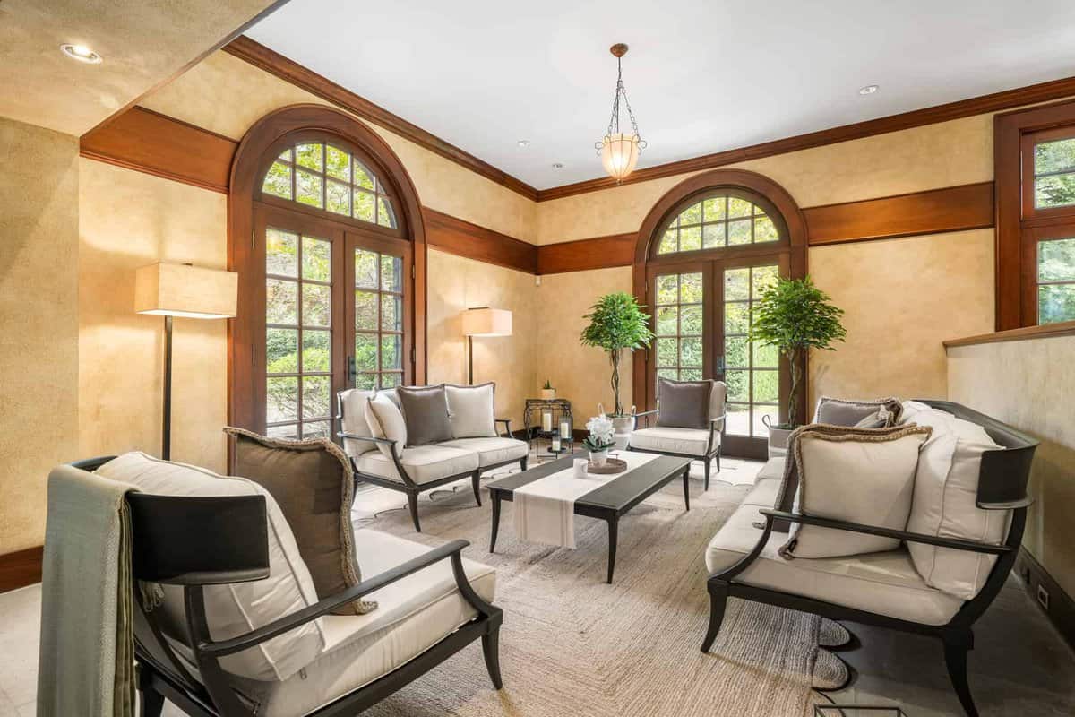 333 Lee Street, Brookline, MA 02445