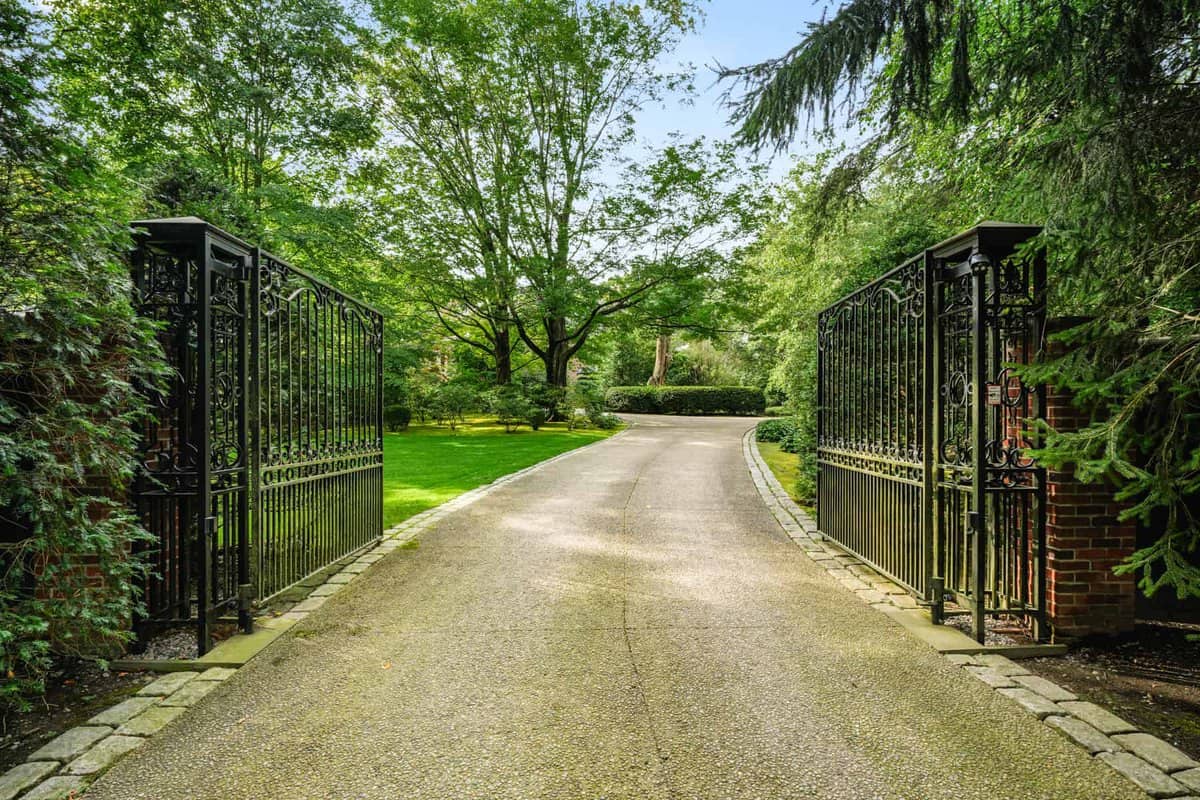 333 Lee Street, Brookline, MA 02445