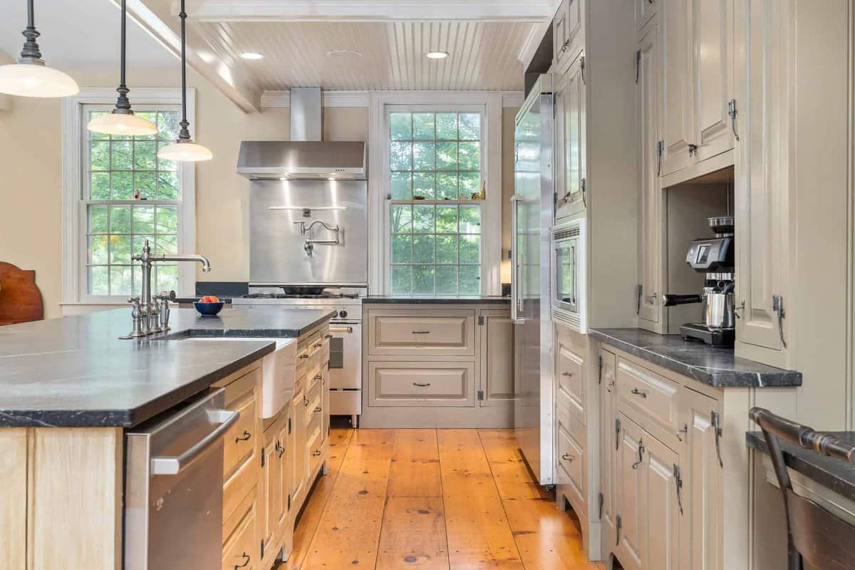 4945 South Street South Woodstock VT 05071