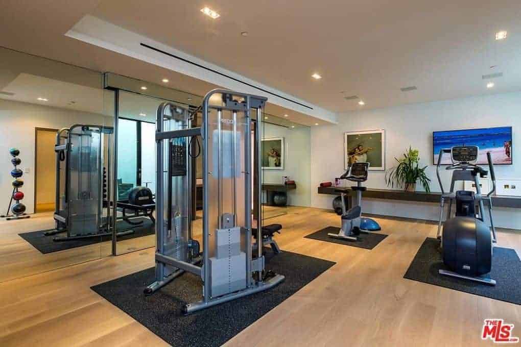 9133 Oriole Way Los Angeles CA 90069