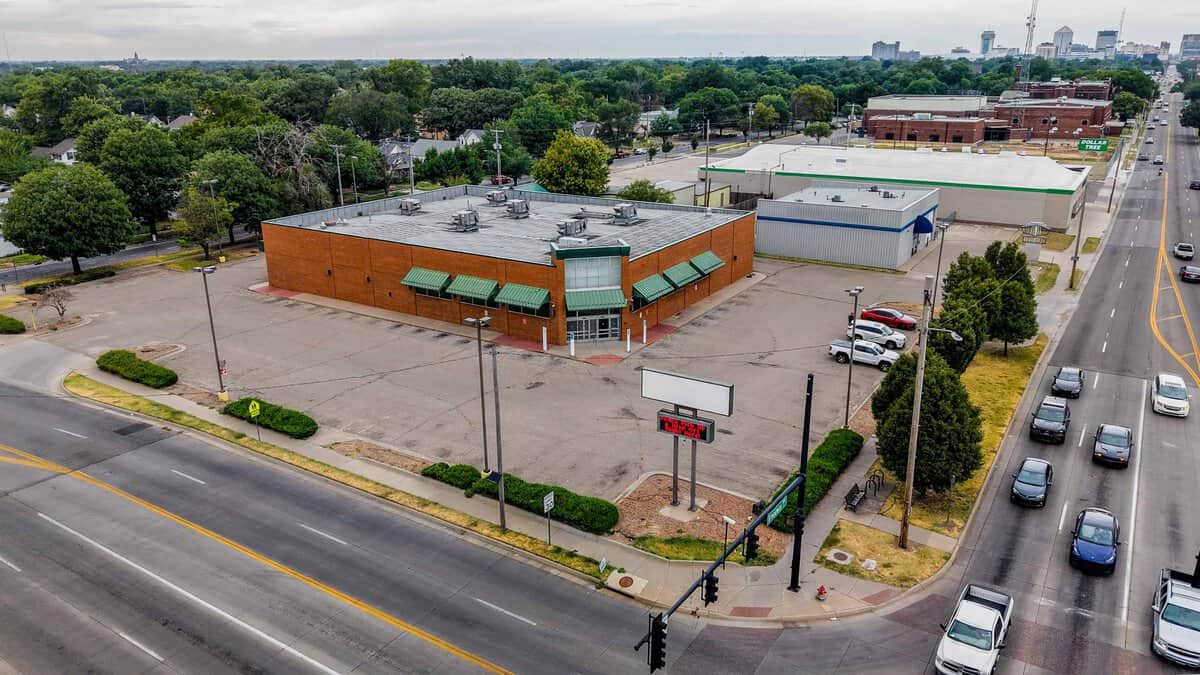 1555 S Broadway Wichita KS 67211