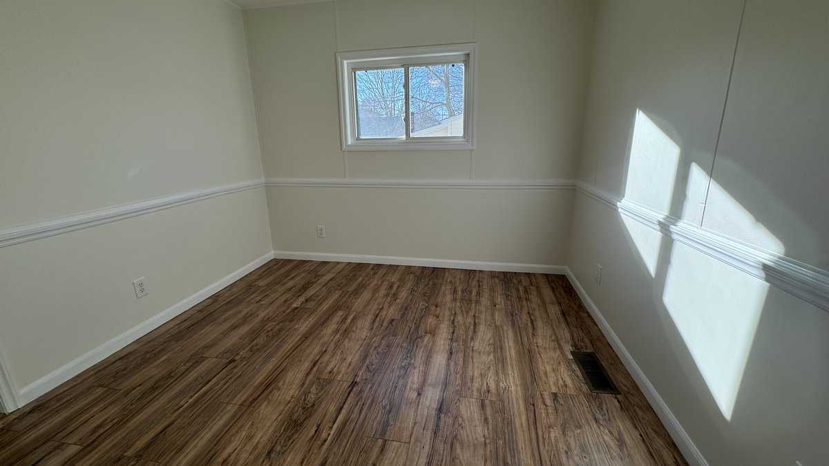 Easthampton MA 01027