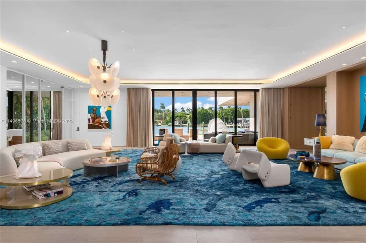 6440 N Bay Road Miami Beach FL 33141