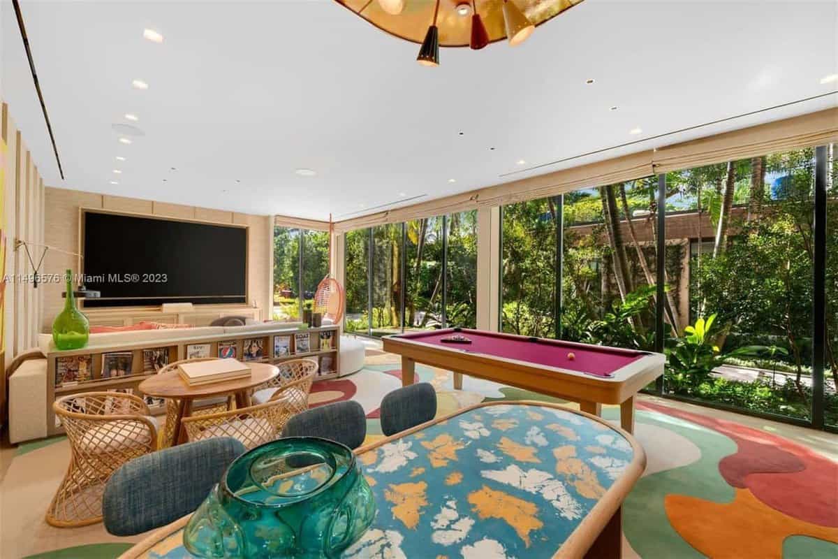 6440 N Bay Road Miami Beach FL 33141
