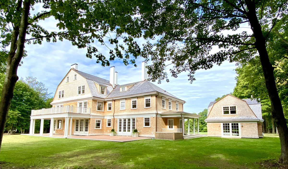 1452 Canton Avenue, Milton, MA 02186