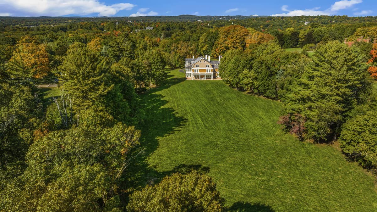 1452 Canton Avenue, Milton, MA 02186