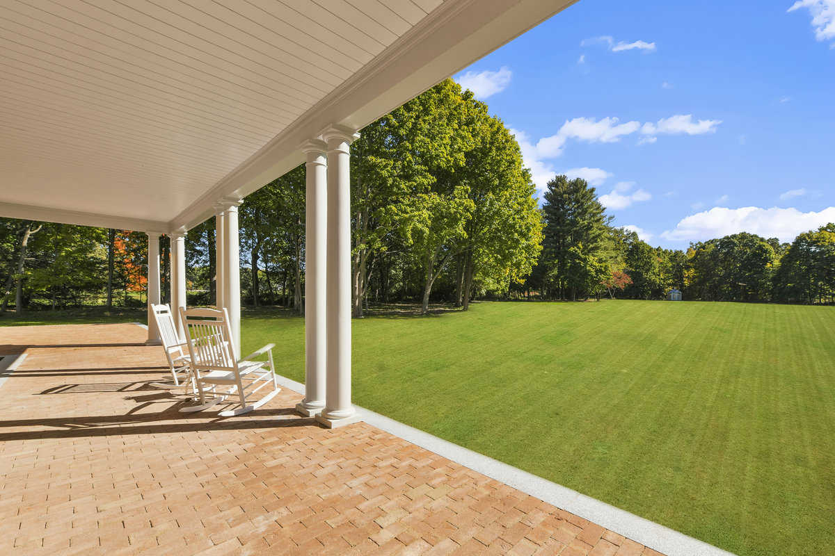 1452 Canton Avenue, Milton, MA 02186