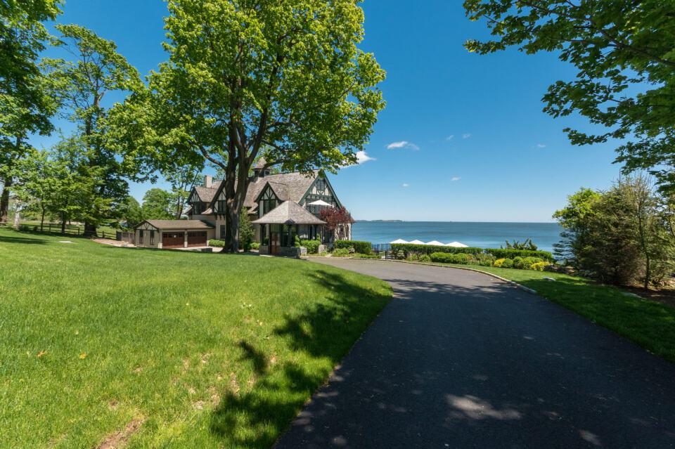 Darien CT