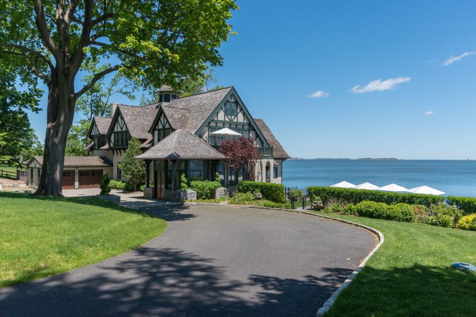 Darien CT