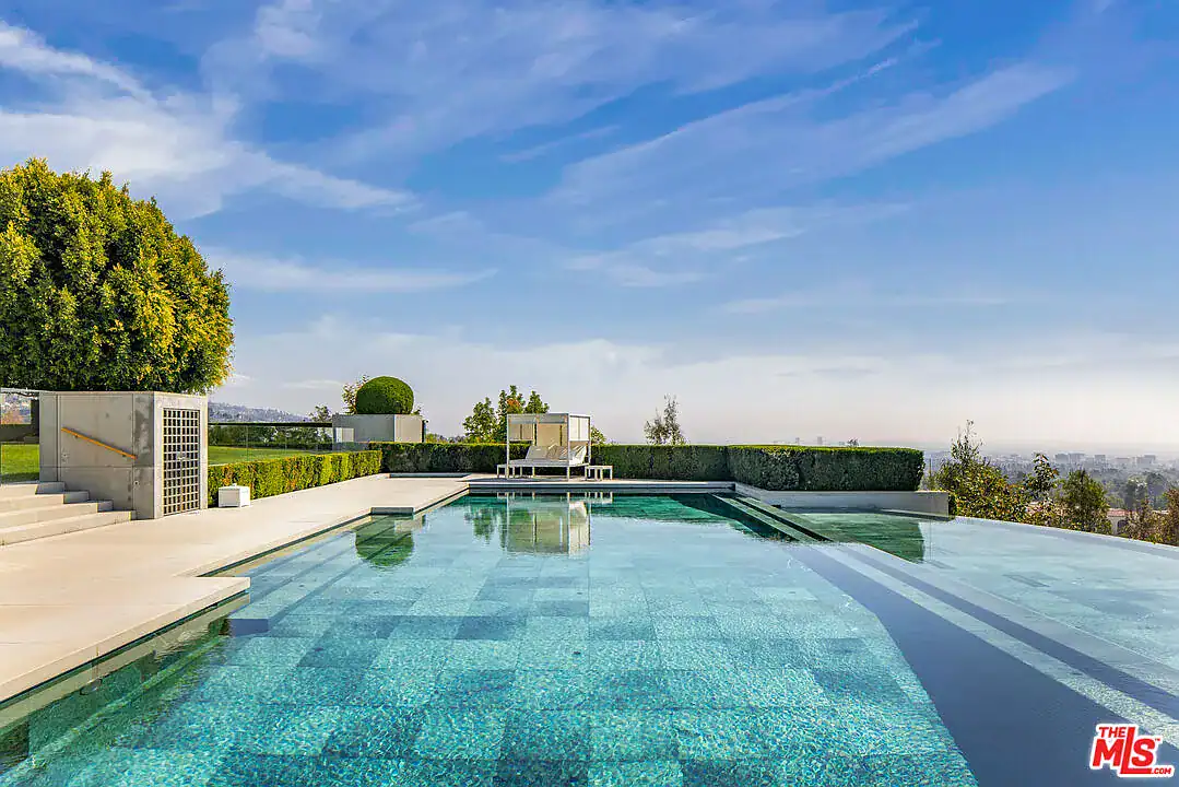 1261 Angelo Drive Beverly Hills CA 90210