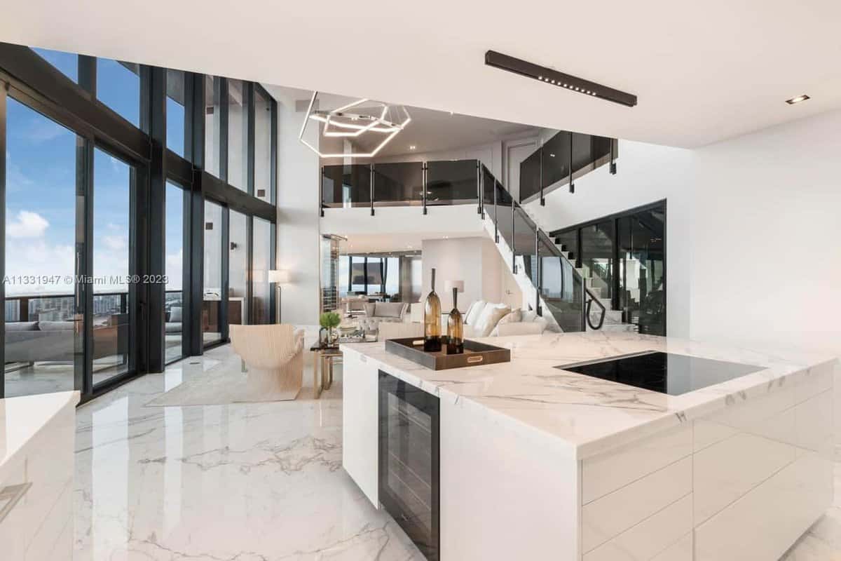 4204/18555 Collins Avenue Sunny Isles Beach FL 33160