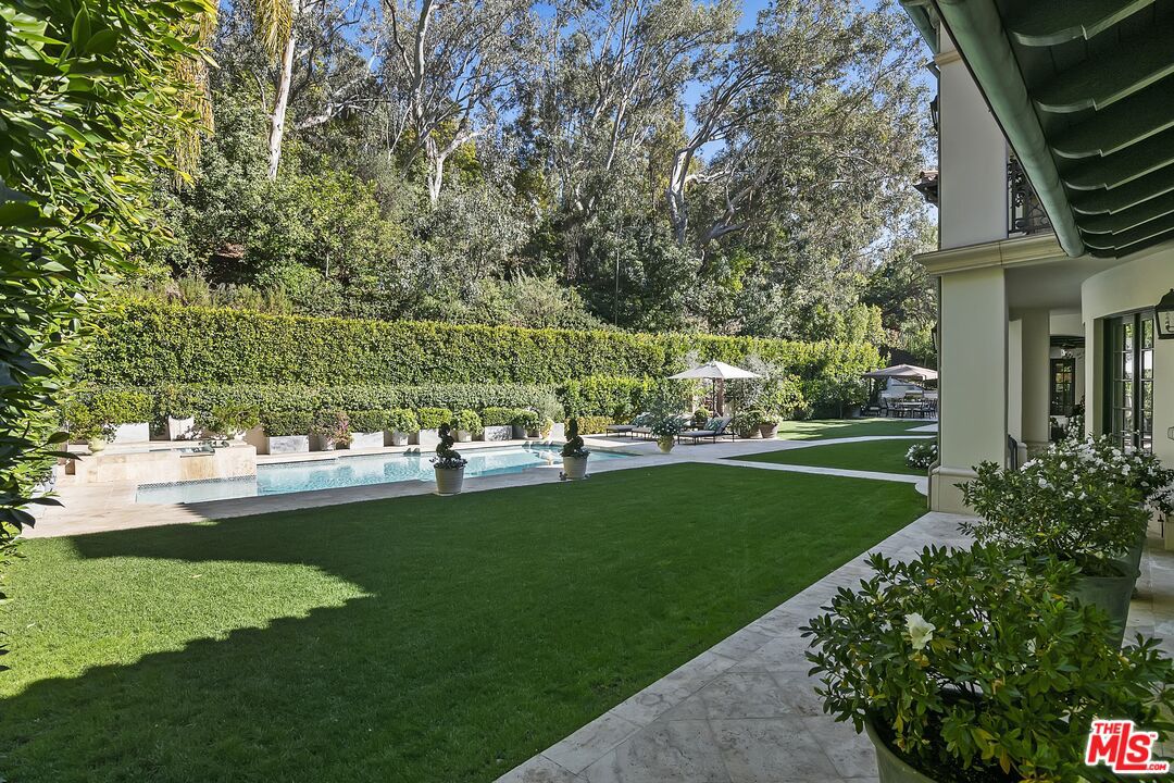 1156 San Ysidro Drive Beverly Hills 90210